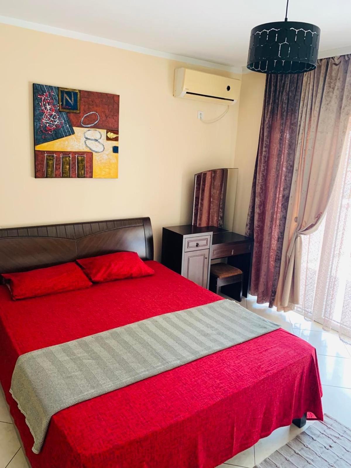 Imperia Apartment Bar Luaran gambar